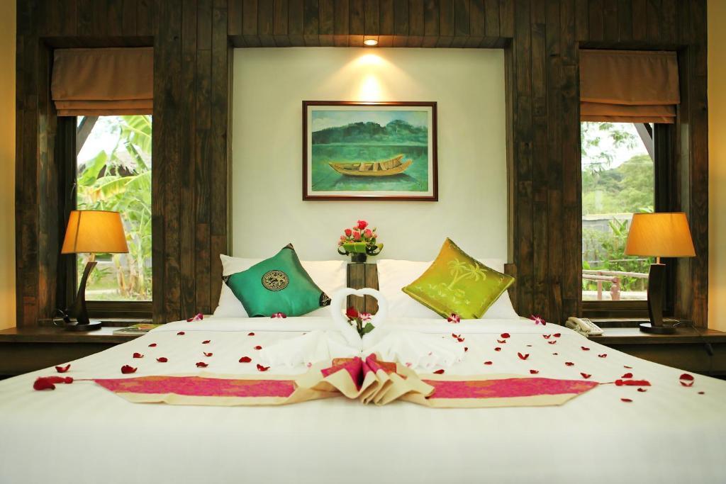 The Villa Laemhin Lagoon Resort Phuket Phòng bức ảnh