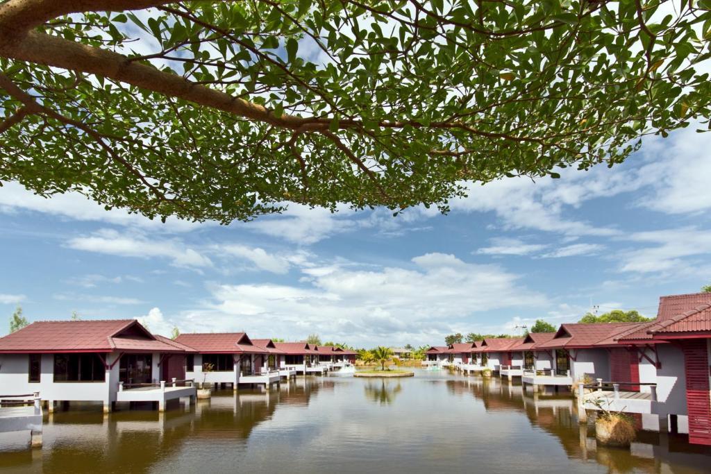 The Villa Laemhin Lagoon Resort Phuket Ngoại thất bức ảnh