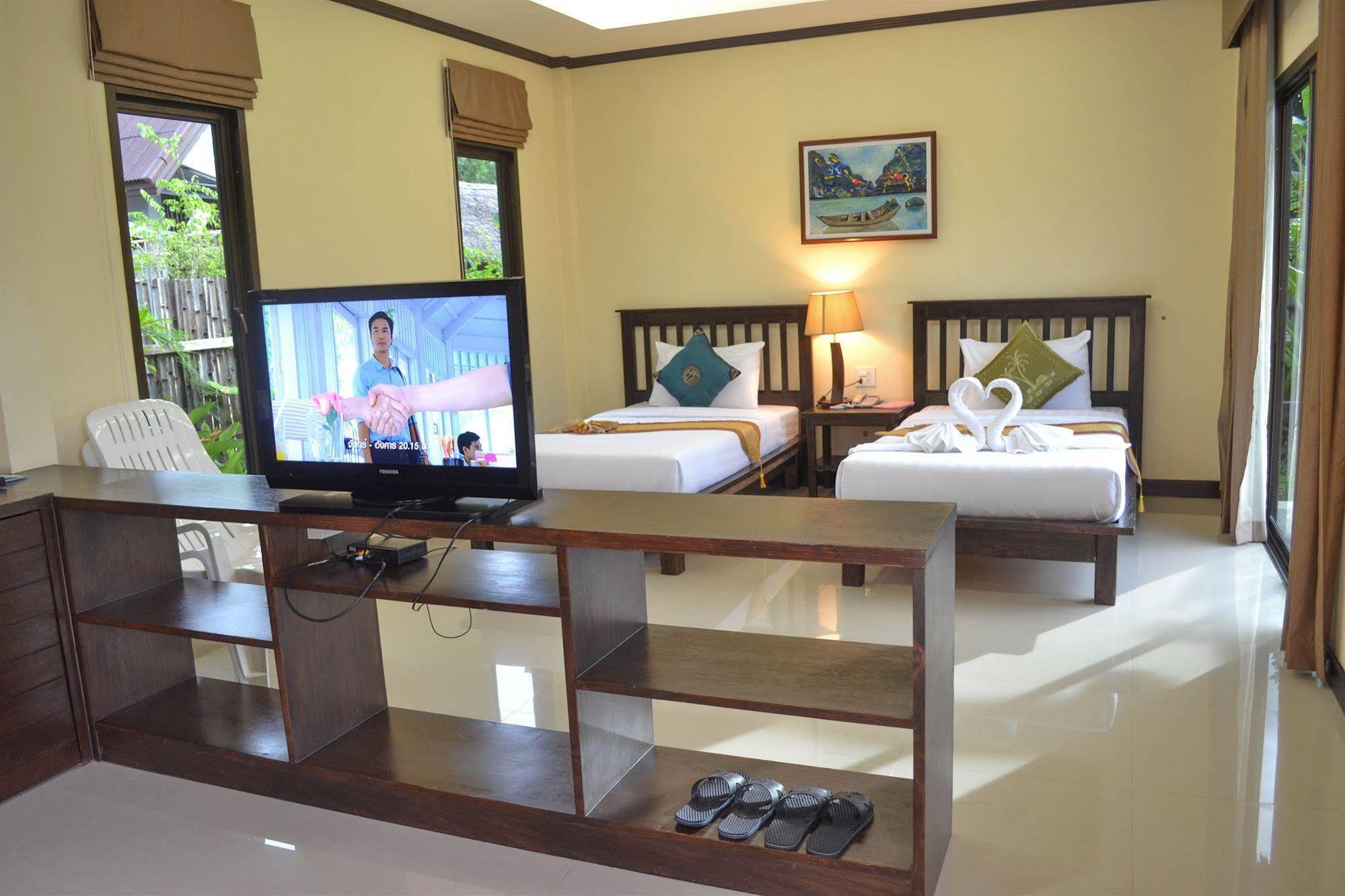 The Villa Laemhin Lagoon Resort Phuket Ngoại thất bức ảnh