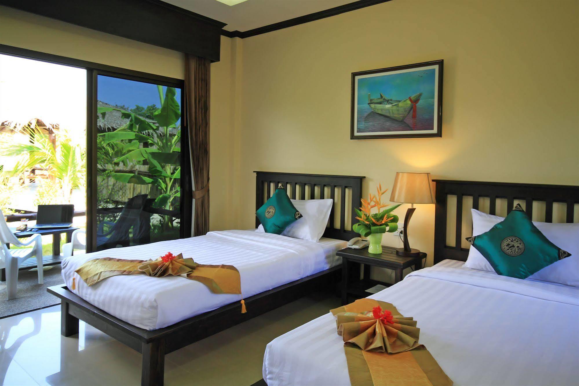 The Villa Laemhin Lagoon Resort Phuket Ngoại thất bức ảnh